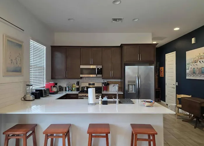 Luxe Getaway Near Essential Amenities & Mountain Views *